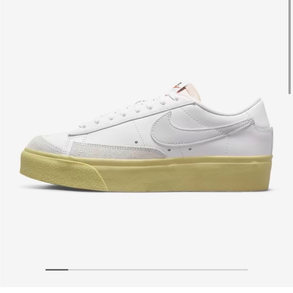 Nike Women's Blazer Low Platform Shoes